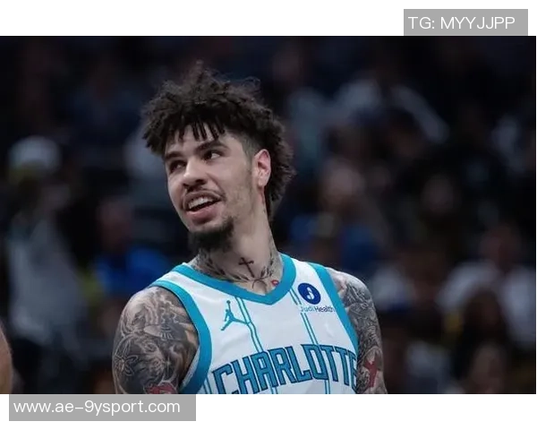 斯玛特称赞拉梅洛鲍尔高中时代就展现出疯狂投篮能力